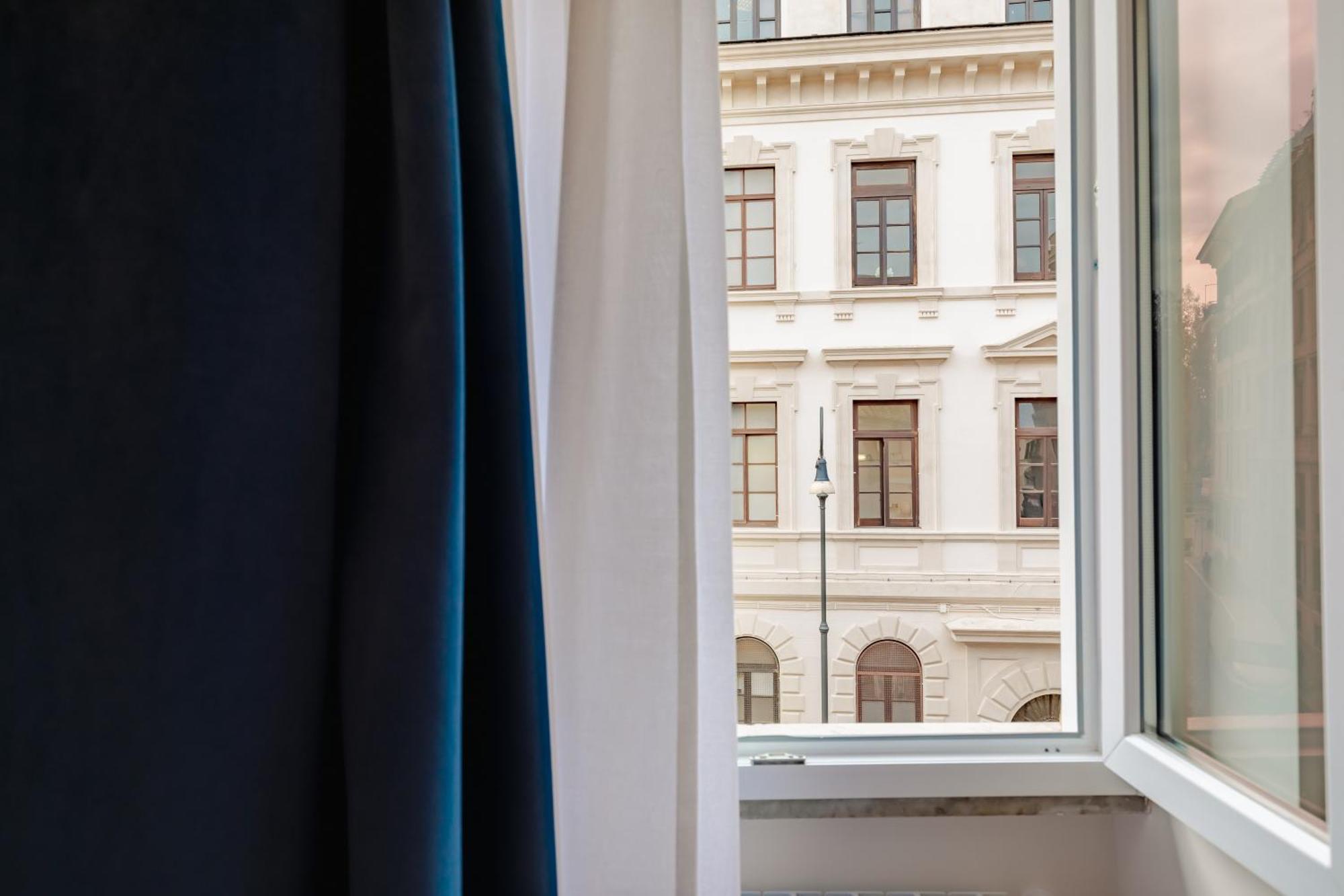 Отель Relais Del Portico Рим Экстерьер фото